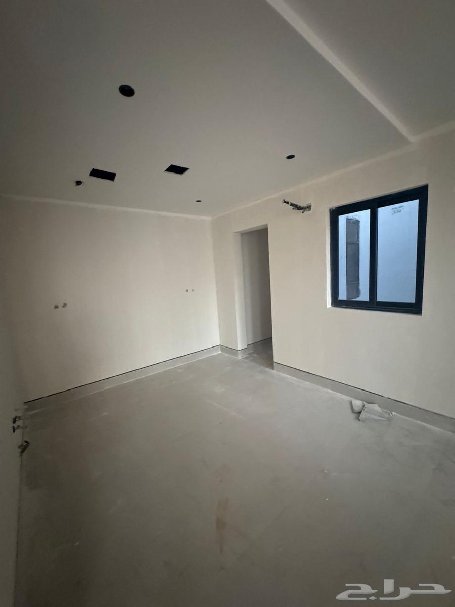 5 bedroom apartment in Al Manar 9