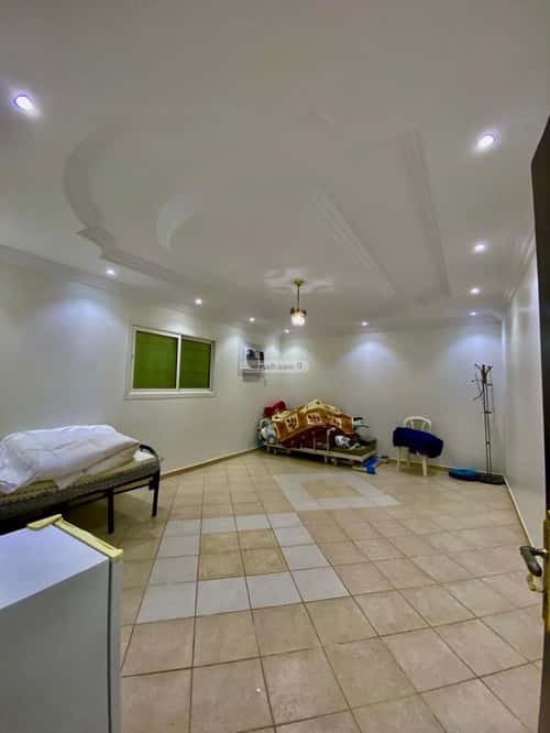 6 bedroom villa in Al Rabwa 4