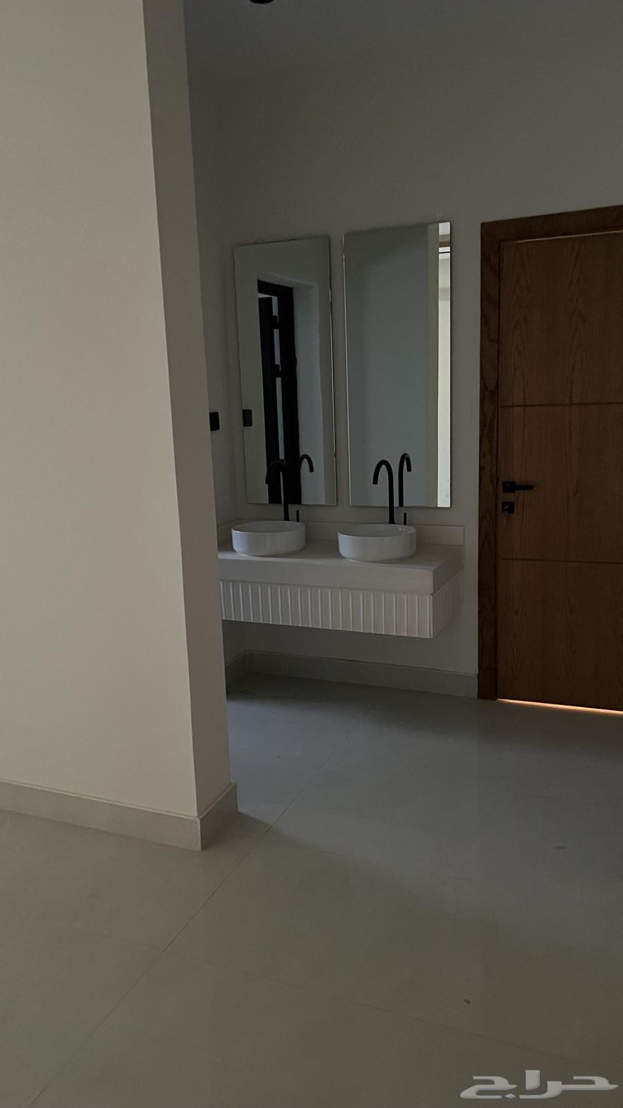 5 bedroom apartment in Ash Shulah 8