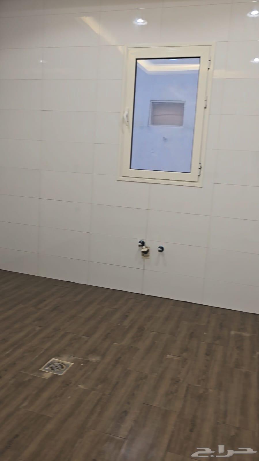 20 bedroom apartment in Dahiat King Fahd 3