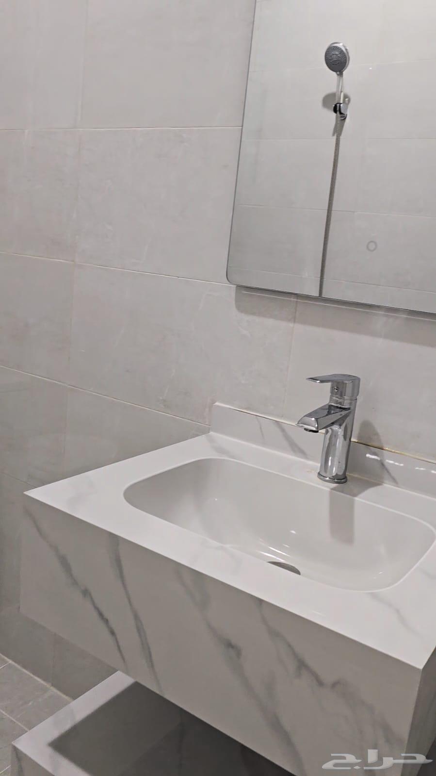 20 bedroom apartment in Dahiat King Fahd 6