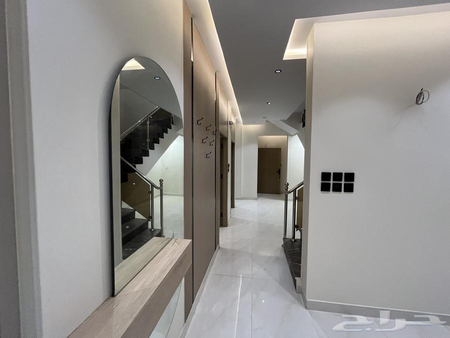 5 bedroom apartment in King Fahd 2