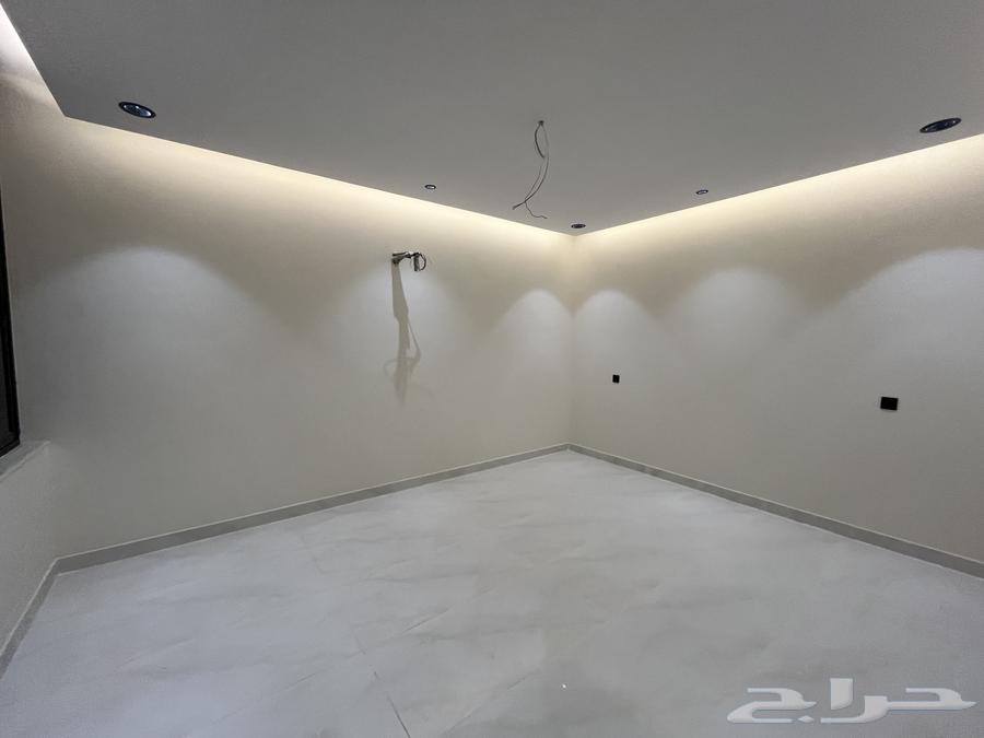 5 bedroom apartment in King Fahd 4