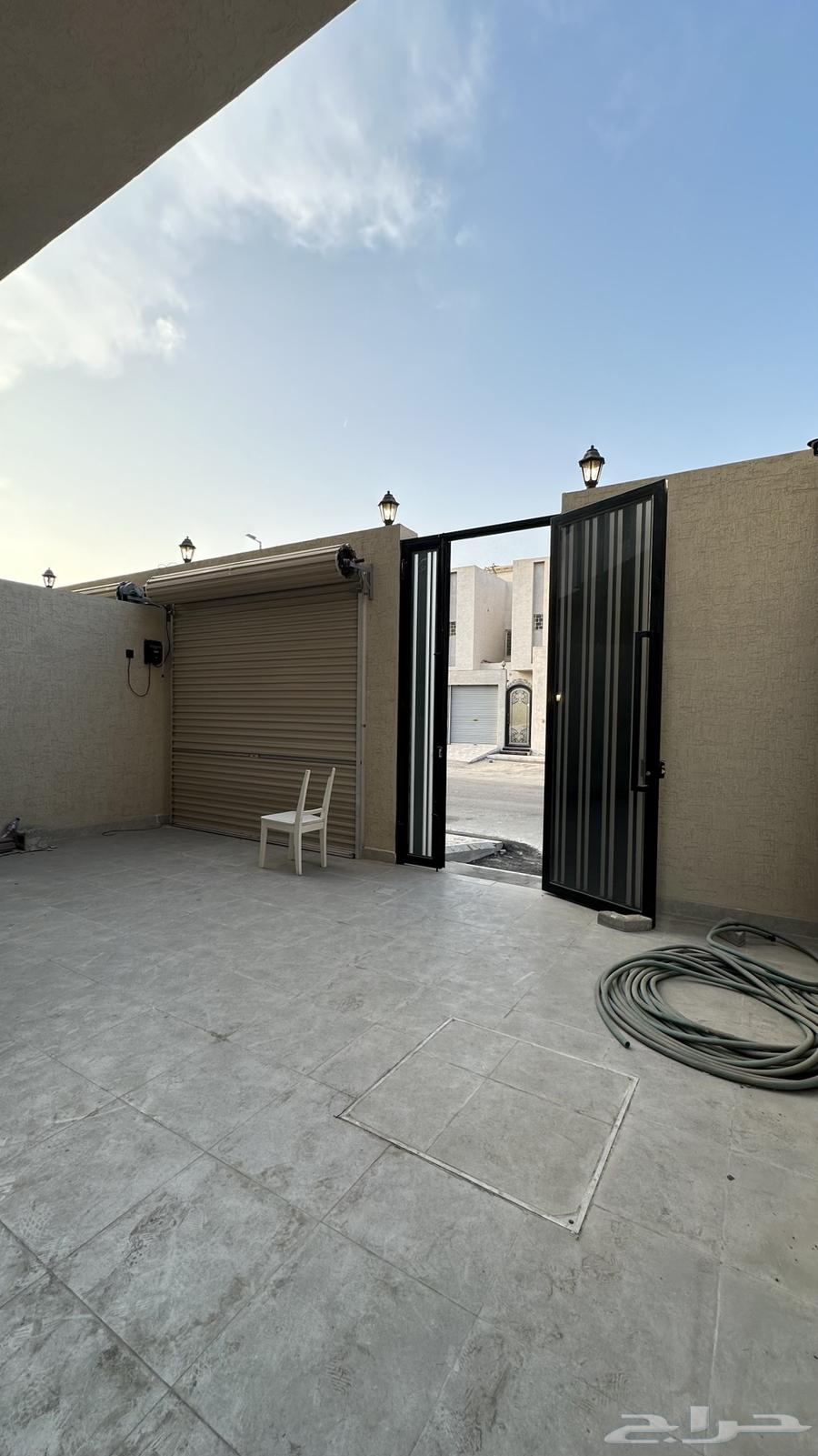 5 bedroom apartment in Dahiat King Fahd 5