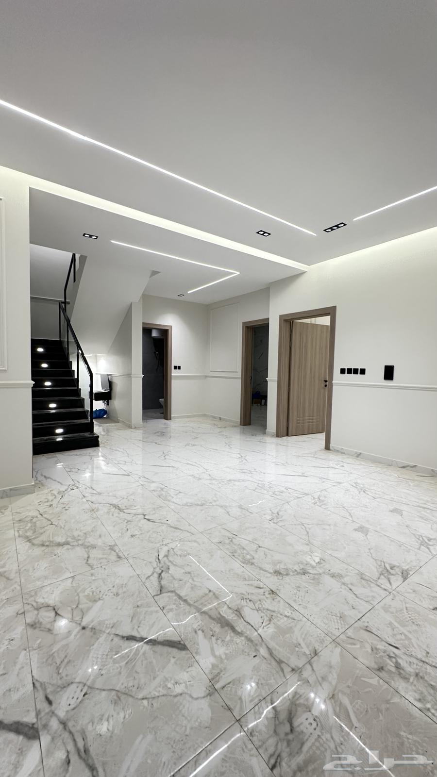 5 bedroom apartment in Dahiat King Fahd 9