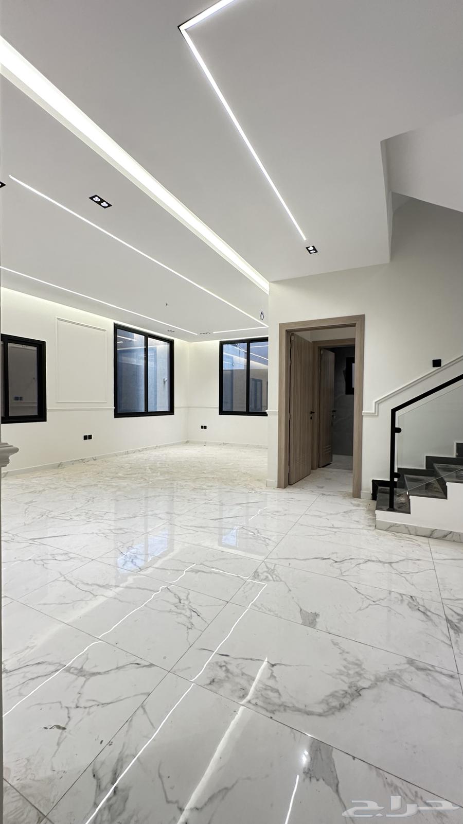 5 bedroom apartment in Dahiat King Fahd 10