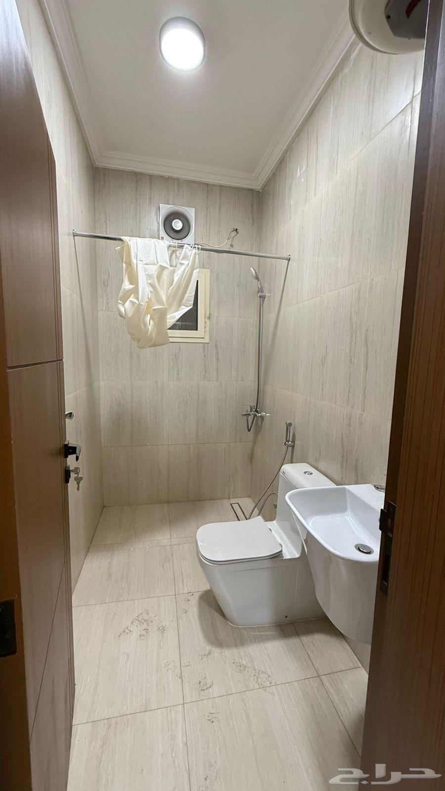 4 bedroom apartment in Batha Quraysh 11