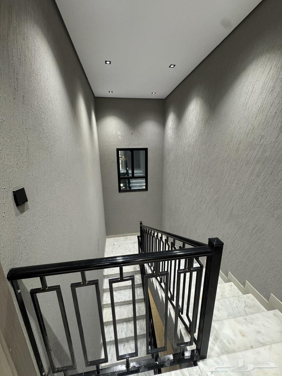 6 bedroom apartment in Dahiat King Fahd 6