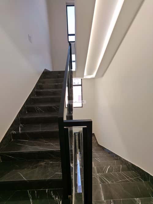 4 bedroom apartment in Al Rimal 1