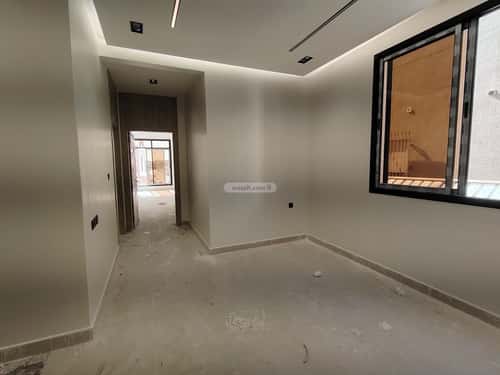 5 bedroom villa in Al Khaleej 8
