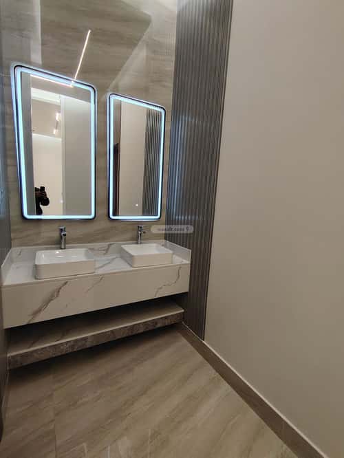 5 bedroom villa in Al Rimal 10