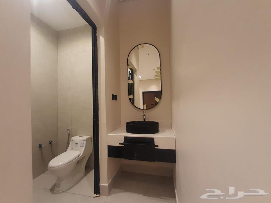 5 bedroom apartment in Al Hamra 11