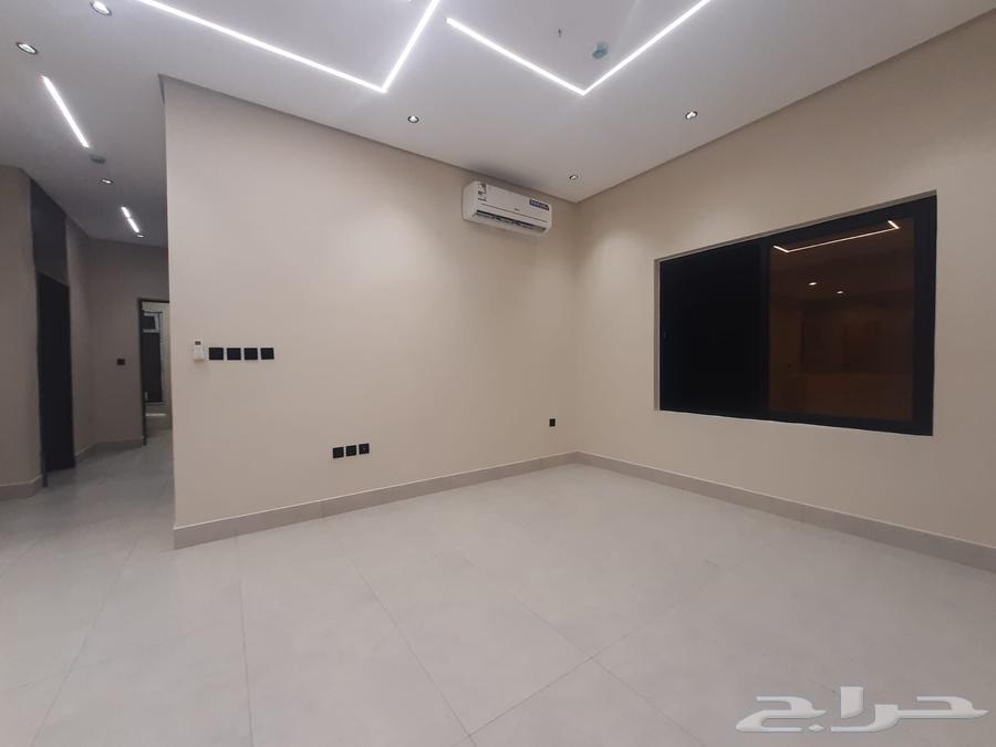 5 bedroom apartment in Al Hamra 15