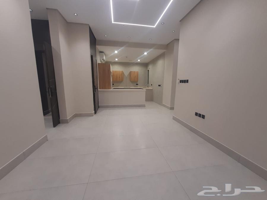5 bedroom apartment in Al Hamra 16