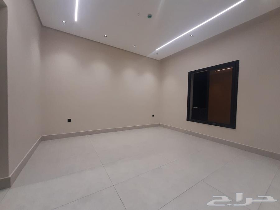 5 bedroom apartment in Al Hamra 8