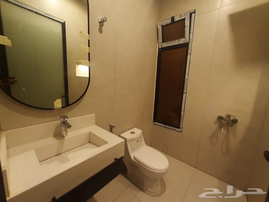 5 bedroom apartment in Al Hamra 10