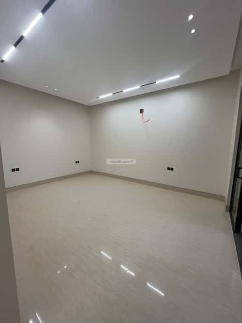 4 bedroom villa in Al Mahdiyyah 2