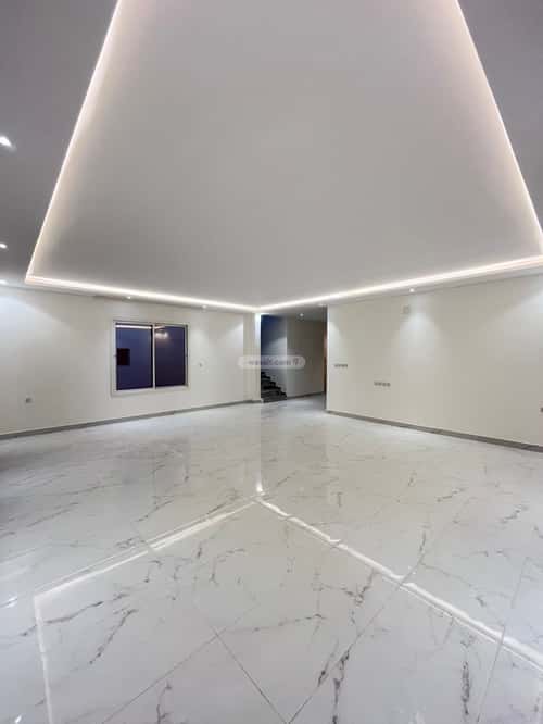 5 bedroom villa in Al Mahdiyyah 4