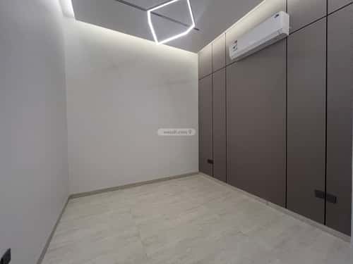 4 bedroom villa in Al Mahdiyyah 5