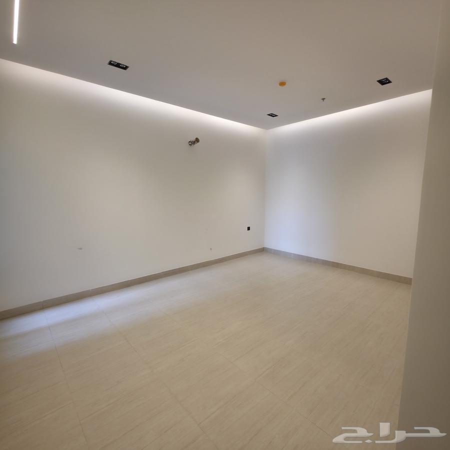 4 bedroom apartment in Muhammed Ibn Saud 4