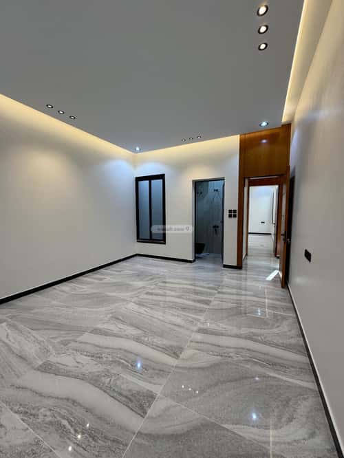 5 bedroom floor in Al Janadriyah 3