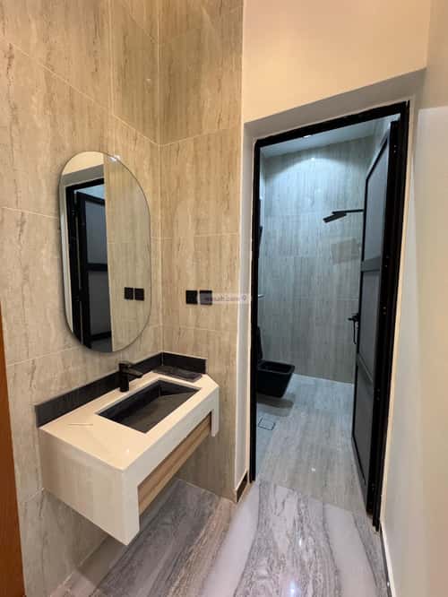 5 bedroom floor in Al Janadriyah 9