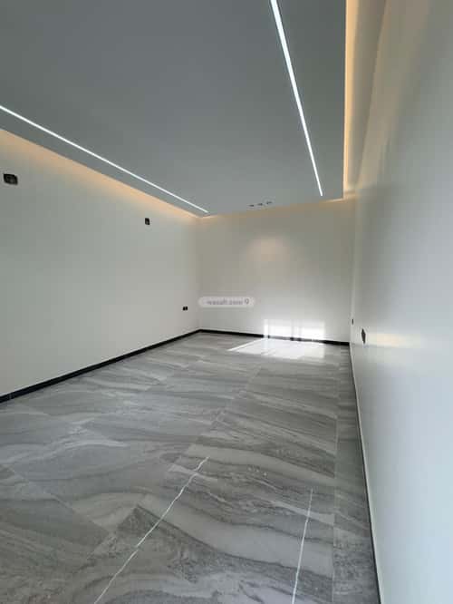 5 bedroom floor in Al Janadriyah 8