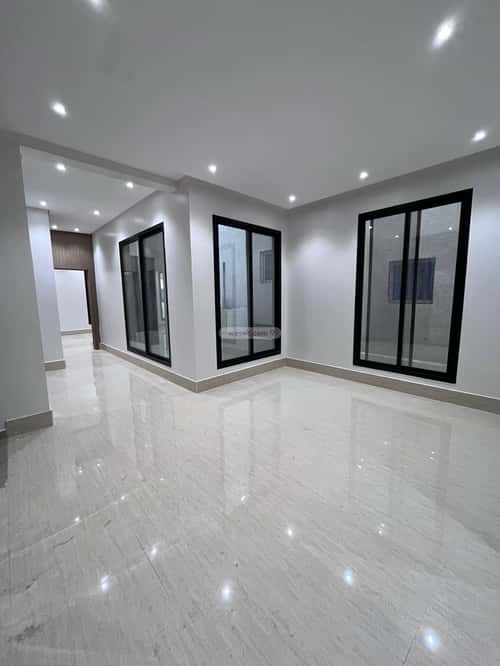 5 bedroom villa in Al Mahdiyyah 11