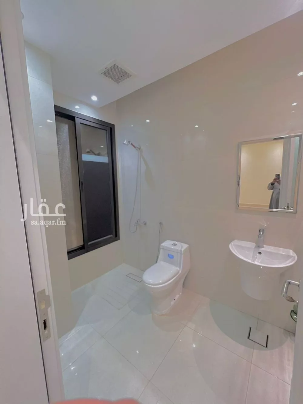 3 bedroom apartment in Al Qairawan 8