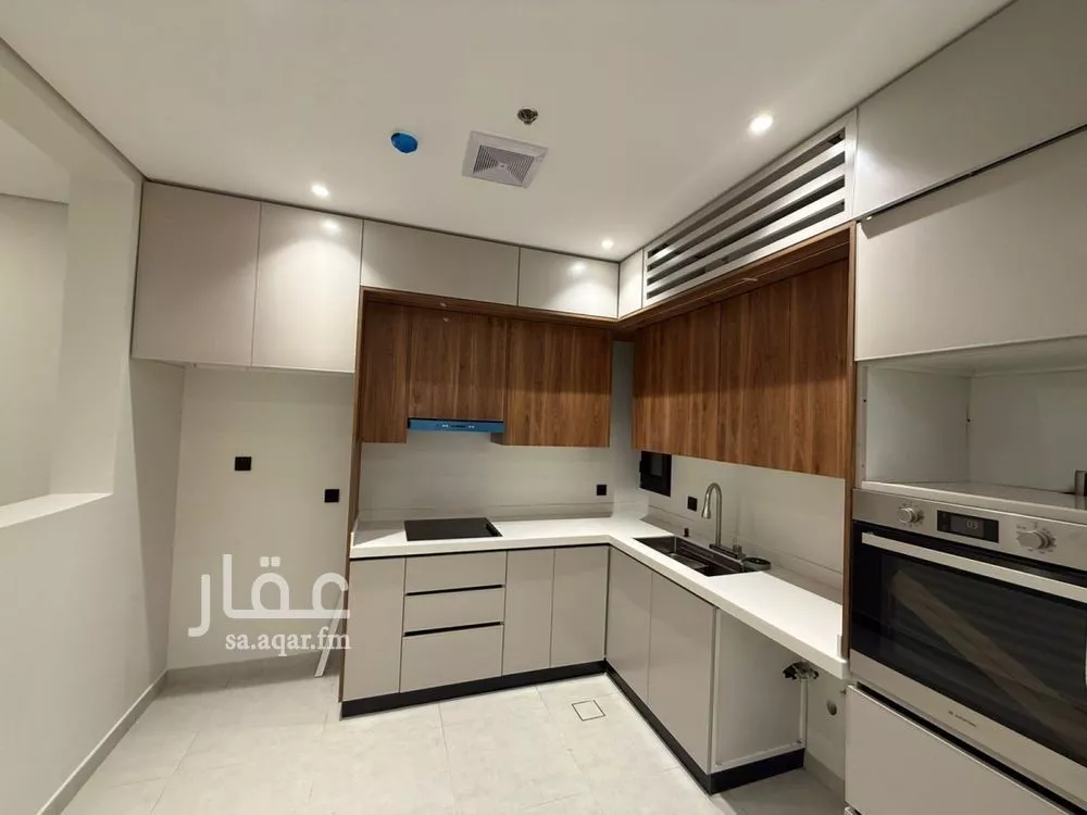 3 bedroom apartment in Al Bahr 4