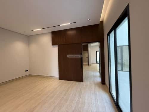 5 bedroom villa in Al Mahdiyyah 3