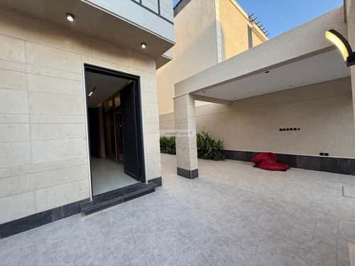 5 bedroom villa in Al Mahdiyyah 2