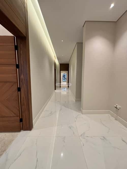 5 bedroom villa in Al Mahdiyyah 4