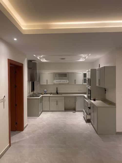 3 bedroom apartment in Al Aridh 8