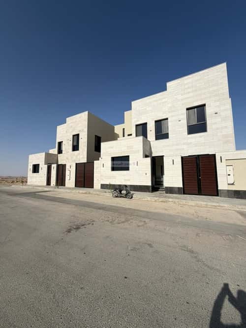 5 bedroom villa in Al Mahdiyyah 14