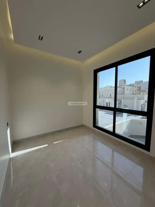 6 bedroom villa in Al Mahdiyyah 3