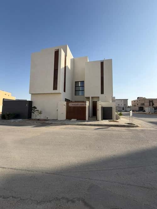 5 bedroom villa in Al Mahdiyyah 1