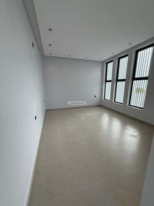 5 bedroom villa in Al Mahdiyyah 4