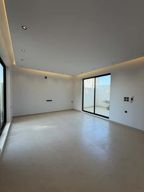 5 bedroom villa in Al Mahdiyyah 4