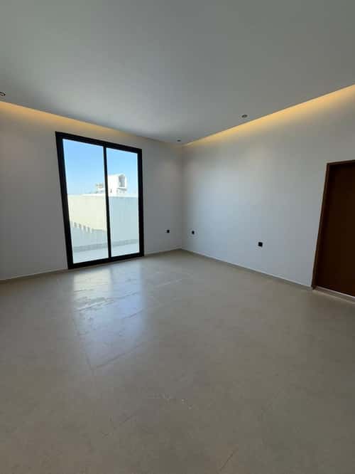 5 bedroom villa in Al Mahdiyyah 4