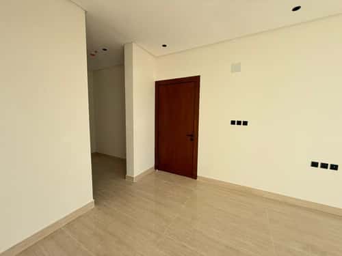 3 bedroom apartment in Al Mahdiyyah 4