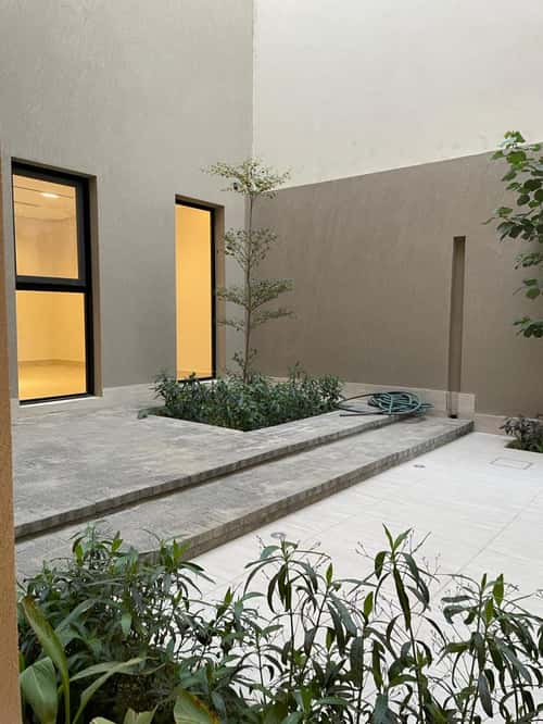 5 bedroom villa in Al Mahdiyyah 9