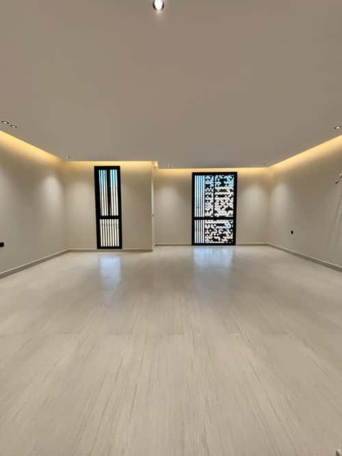 5 bedroom villa in Al Mahdiyyah 2