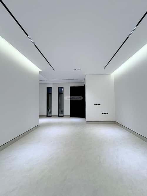 5 bedroom villa in Al Mahdiyyah 4