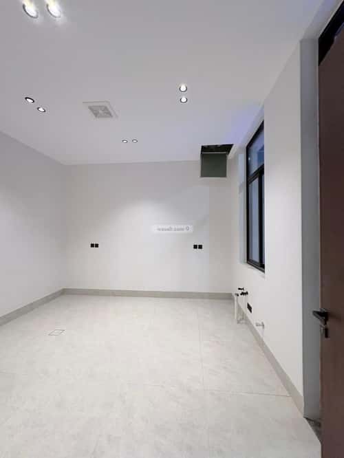 5 bedroom villa in Al Mahdiyyah 10