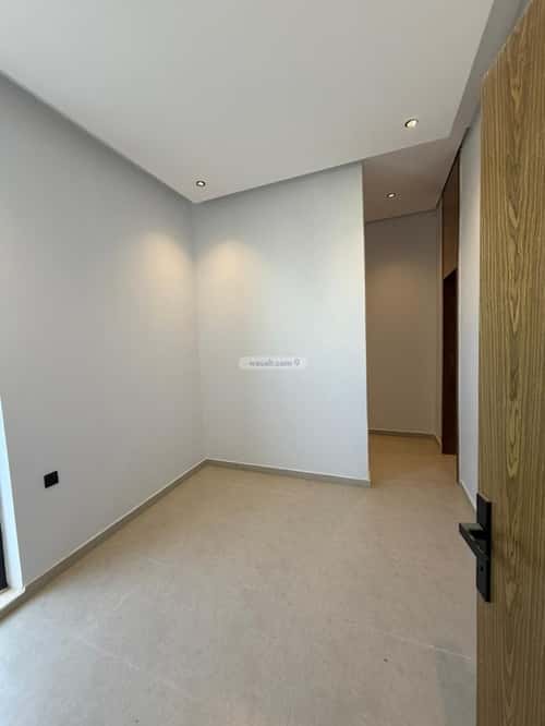 5 bedroom villa in Al Mahdiyyah 4