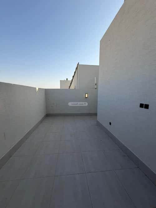 5 bedroom villa in Al Mahdiyyah 4