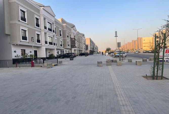 3 bedroom apartment in Al Nada 3