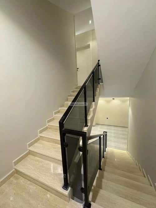 5 bedroom villa in Al Uraija Al Gharbi 5