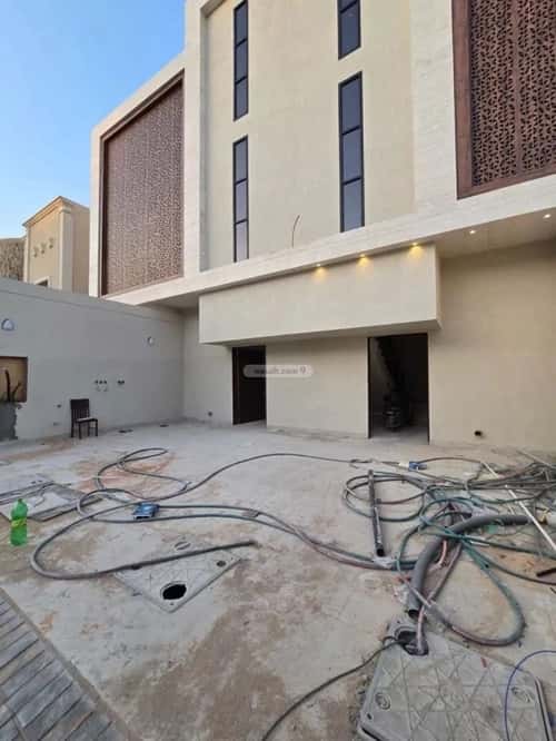 3 bedroom apartment in Al Hazm 12